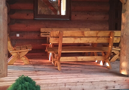 sestava dřevěného zahradního nábytku